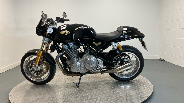 Norton Commando 961 SE